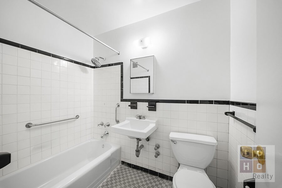 266 East Broadway, Unit B1905 photo 17