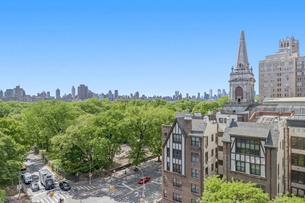 372 Central Park West, Unit 10G photo 9