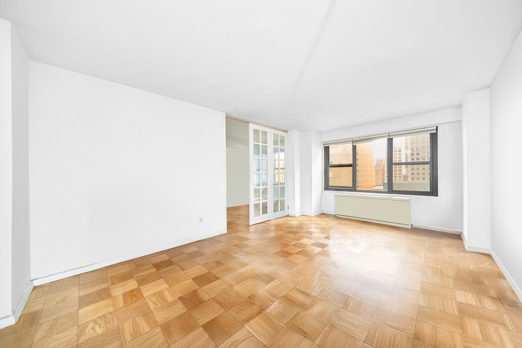 220 East 57th Street, Unit 14J photo 7
