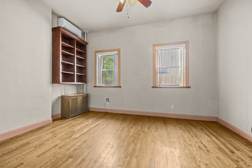 485 Clinton Street – For Sale photo 8