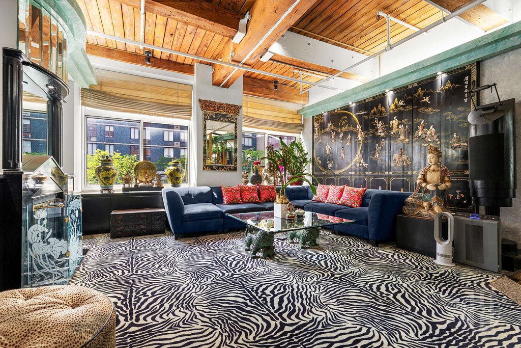 205 East 22nd Street, Unit 2L