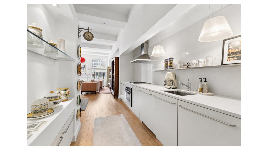 15 Broad Street, Unit 2804 photo 4