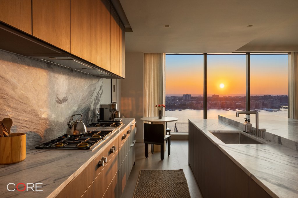 500 West 18th Street, Unit 28B photo 7