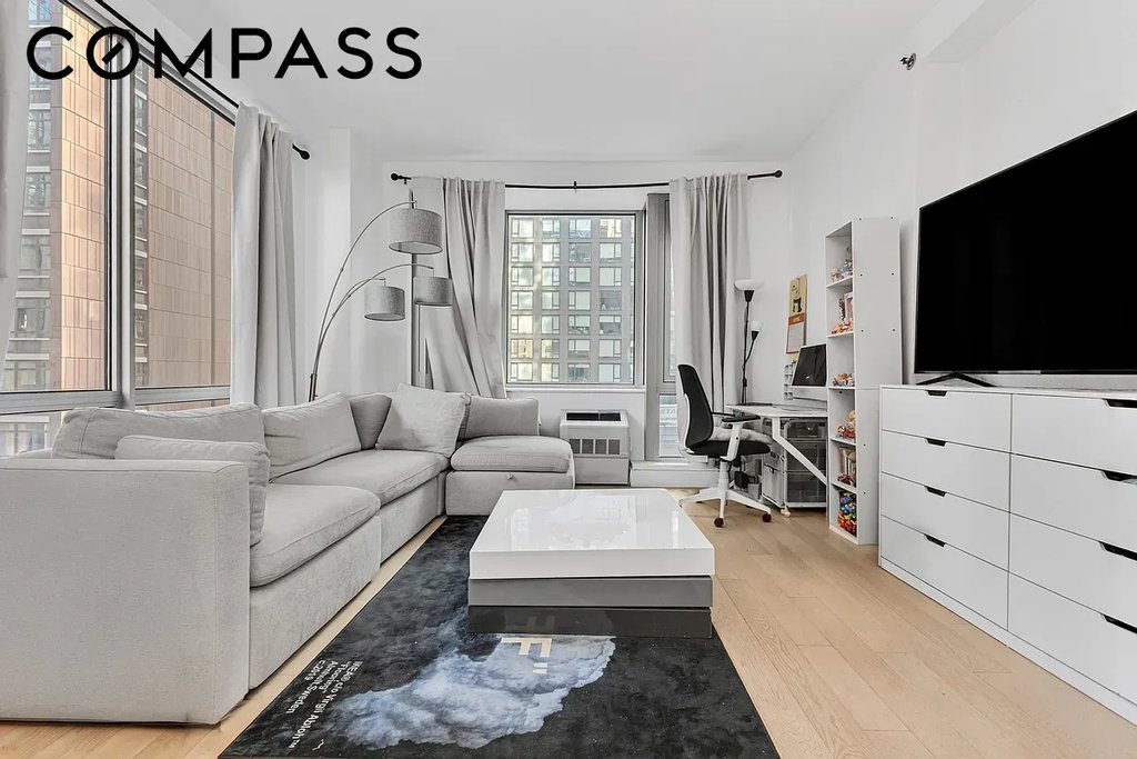 44-15 Purves Street, Unit 6D