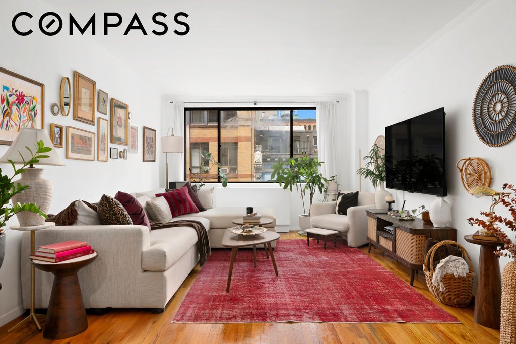 44 East 12th Street, Unit 7E photo 2