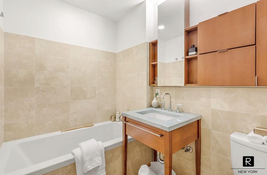 2 River Terrace, Unit 4M photo 10