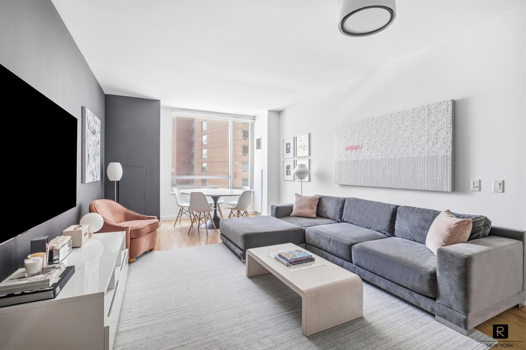 2 River Terrace, Unit 4M