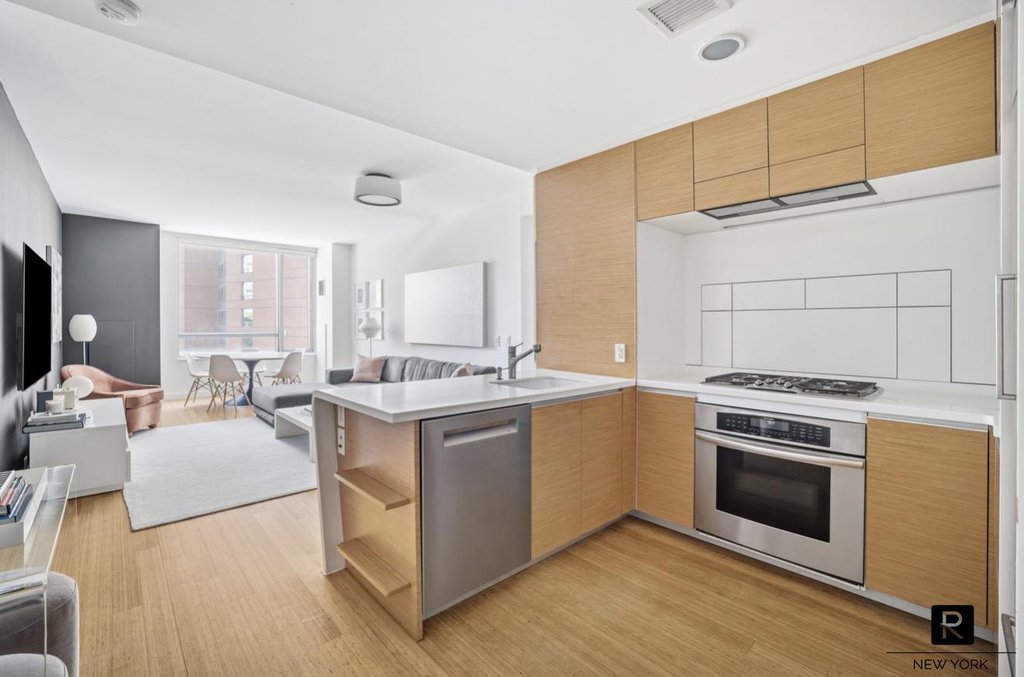 2 River Terrace, Unit 4M photo 2