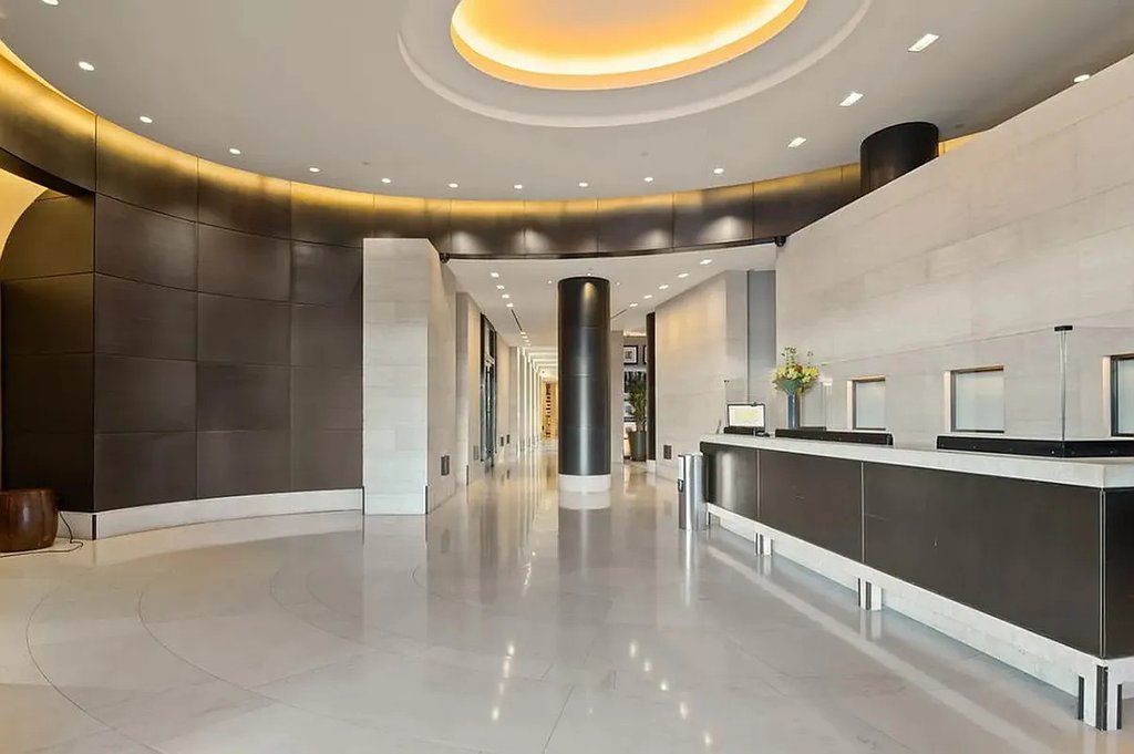 80 Riverside Boulevard, Unit 4X photo 14