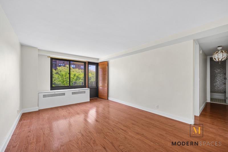 195 Willoughby Avenue, Unit 408 photo 3