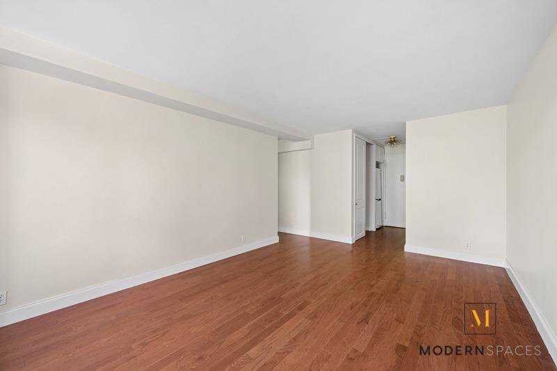 195 Willoughby Avenue, Unit 408 photo 4
