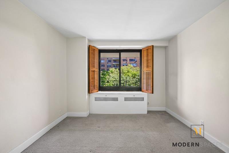 195 Willoughby Avenue, Unit 408 photo 6