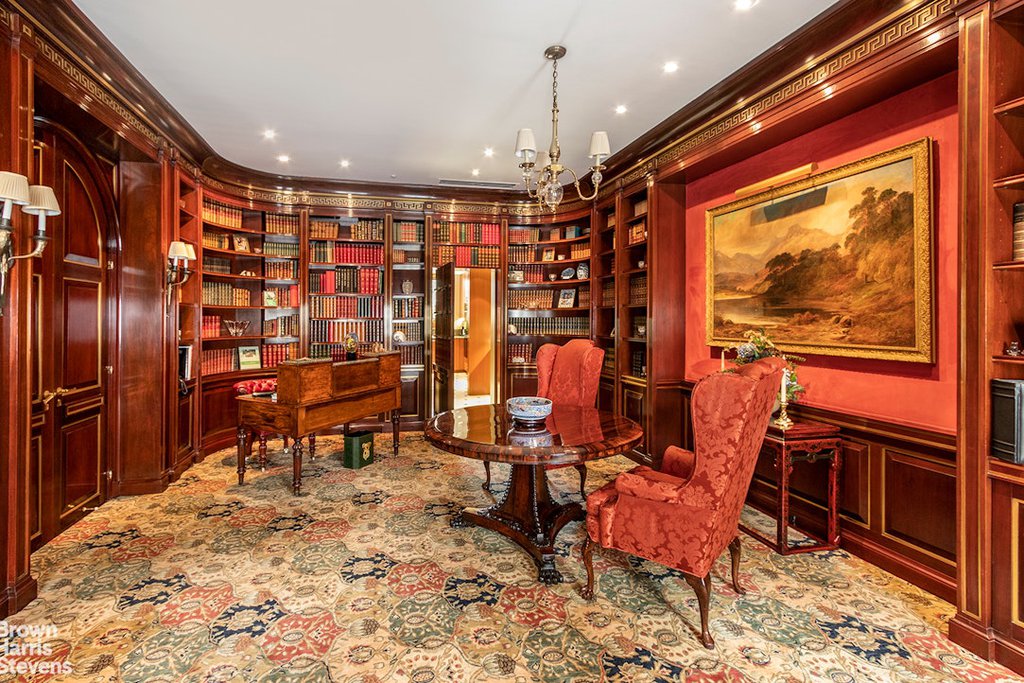25 Sutton Place, Unit MAISONETTE photo 5