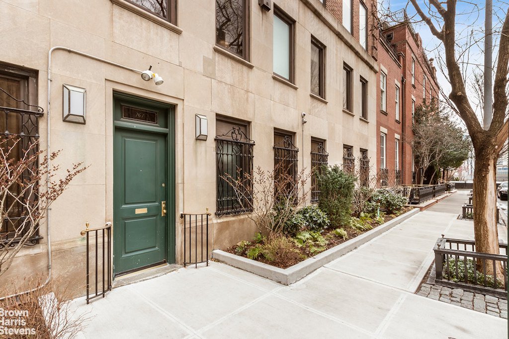 25 Sutton Place, Unit MAISONETTE photo 15