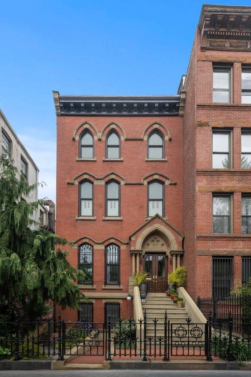 7 Saint Marks Avenue, Unit EntireBui