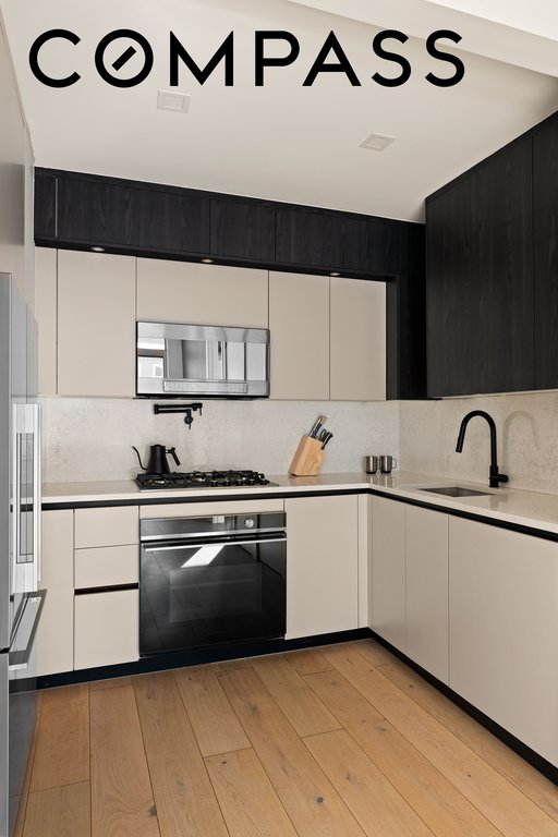 1230 Bedford Avenue, Unit 3R photo 8