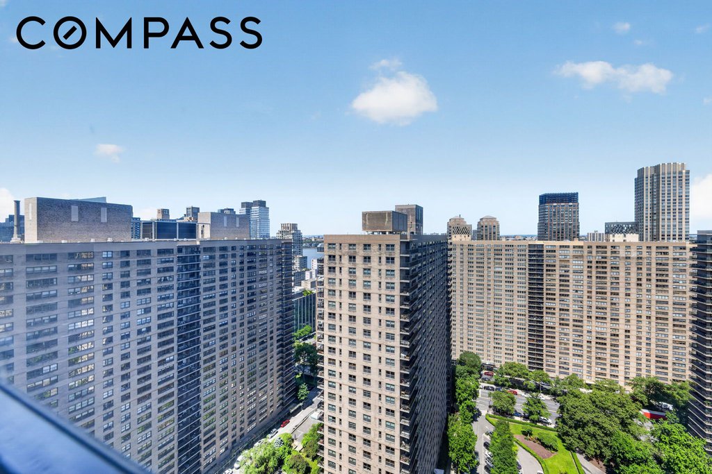 160 West End Avenue, Unit 30M photo 12