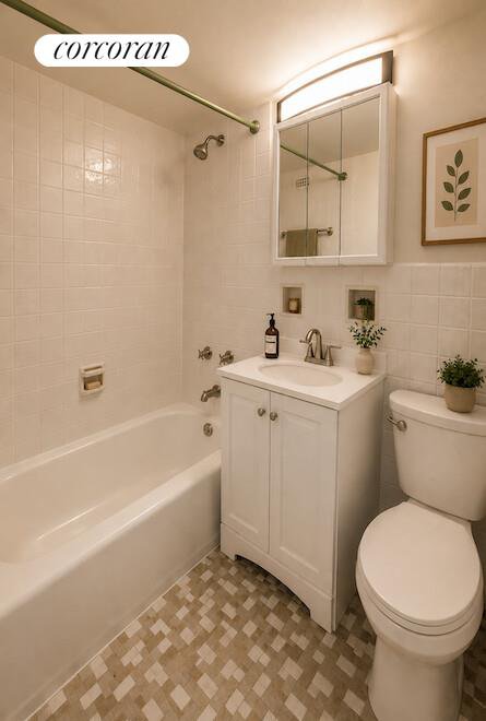 210 East 63rd Street, Unit 5E photo 7