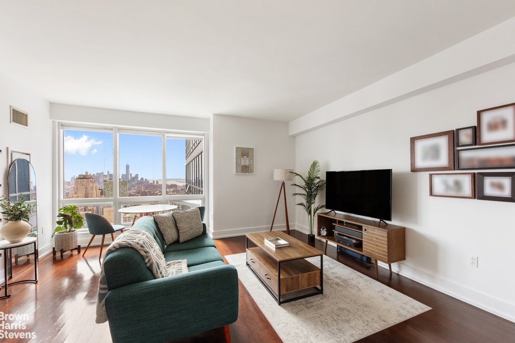 350 West 42nd Street, Unit 43F