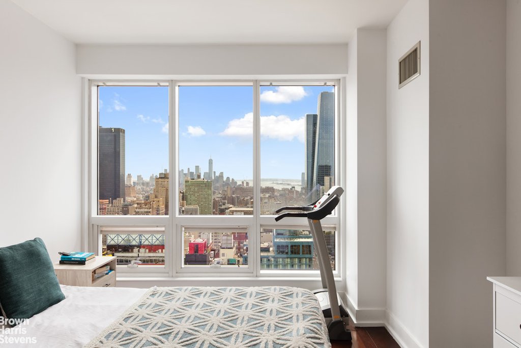 350 West 42nd Street, Unit 43F photo 5