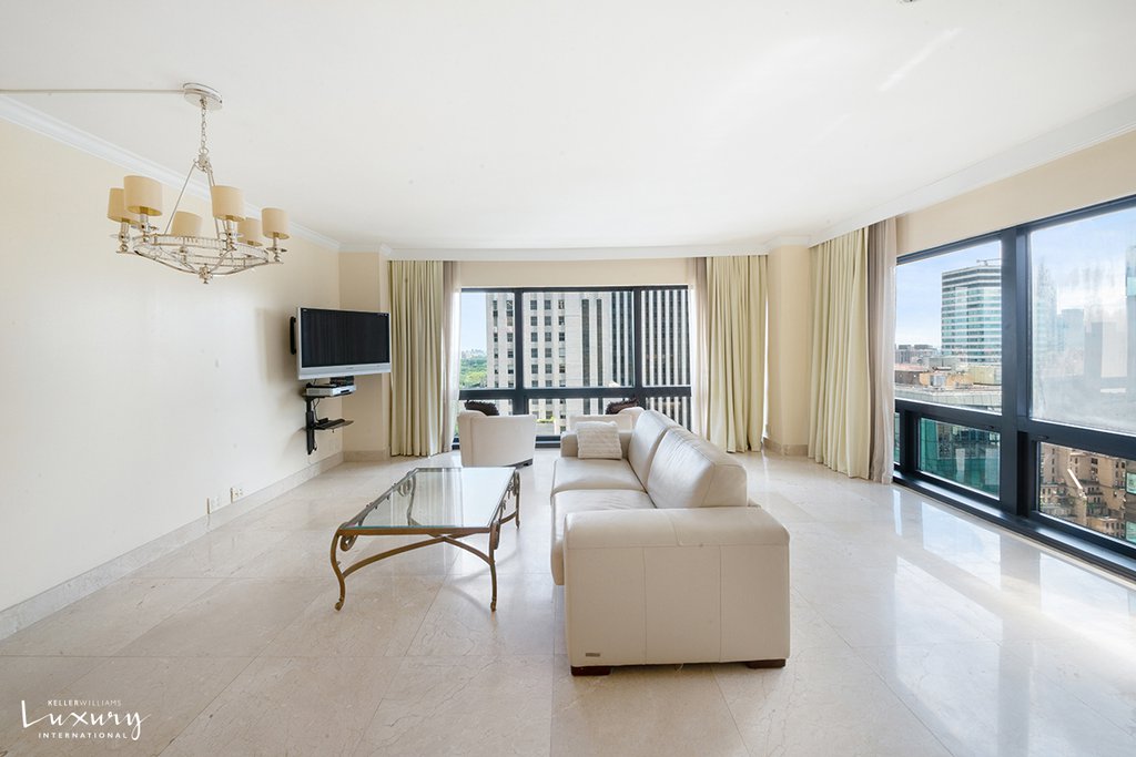 721 Fifth Avenue, Unit 36DE photo 2