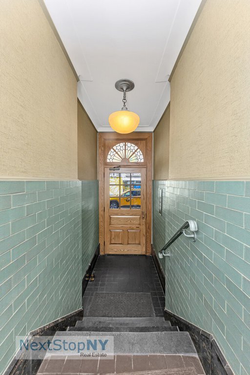 233 East 54th Street, Unit 1C photo 5