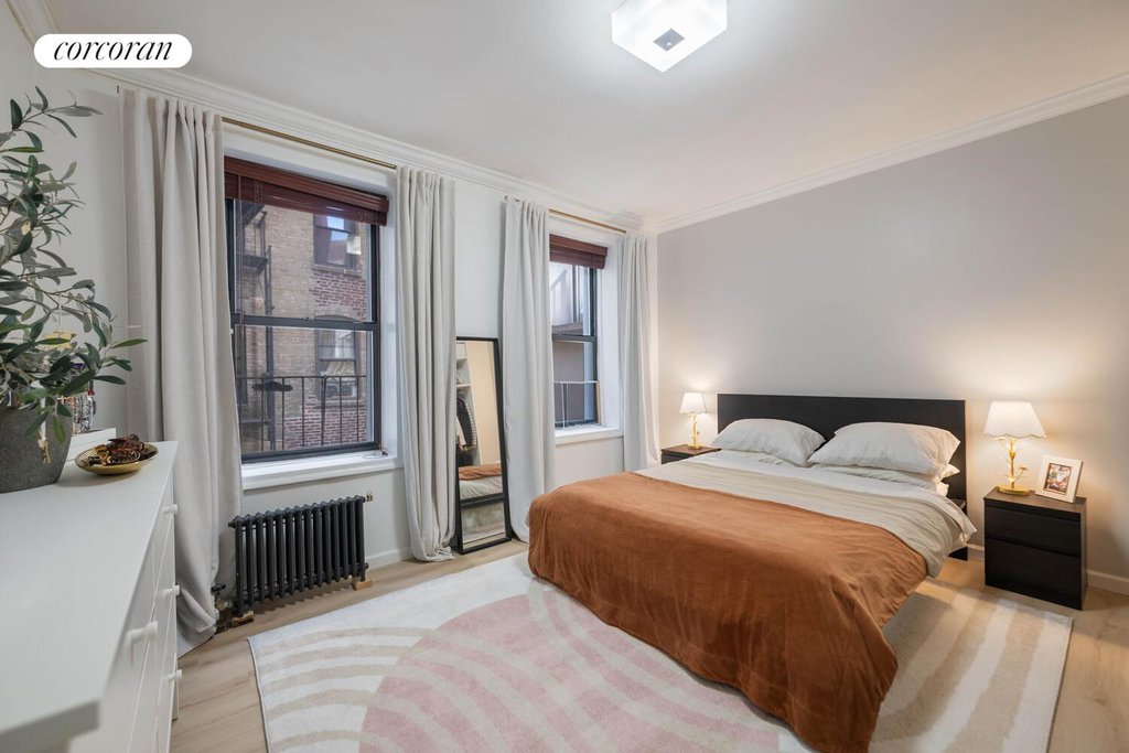 225 Bennett Avenue, Unit 1T photo 11