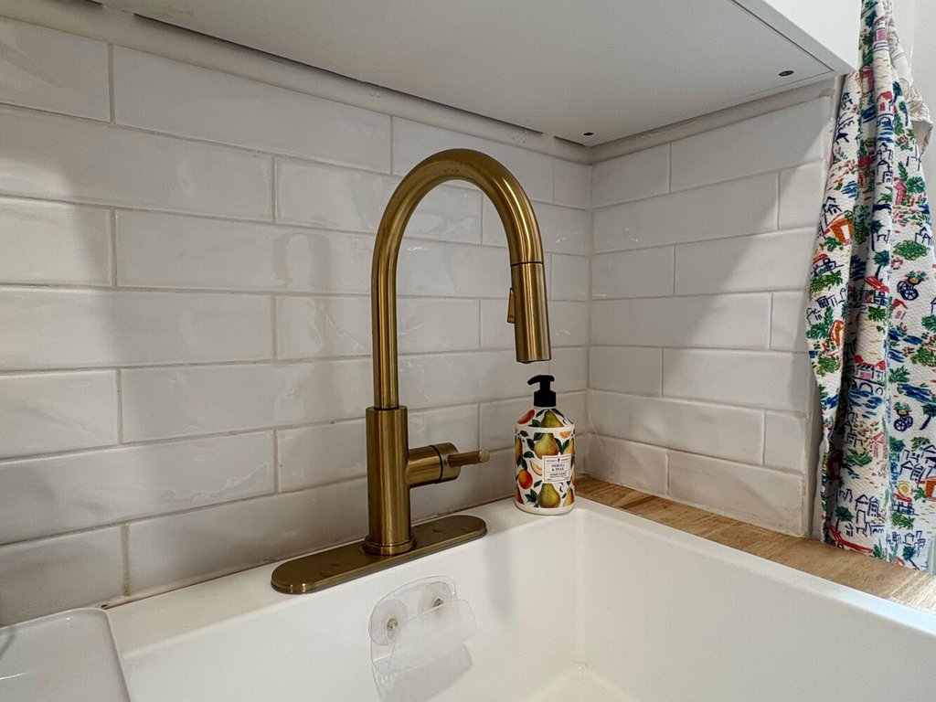 225 Bennett Avenue, Unit 1T photo 3