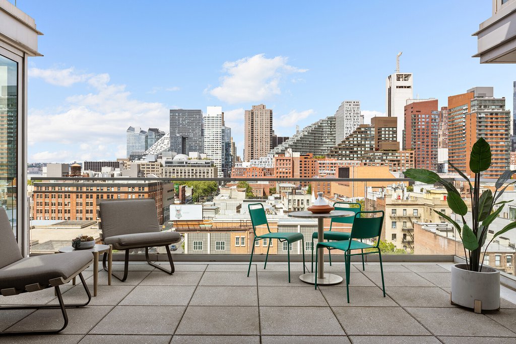 547 West 47th Street, Unit 1113 photo 15