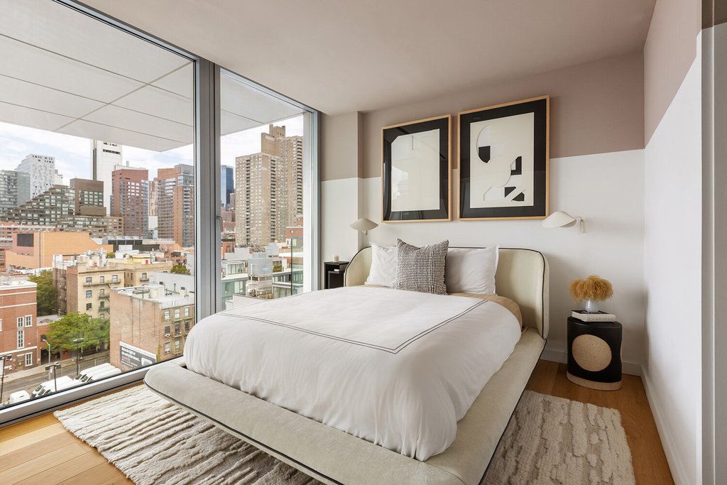 547 West 47th Street, Unit 1113 photo 23