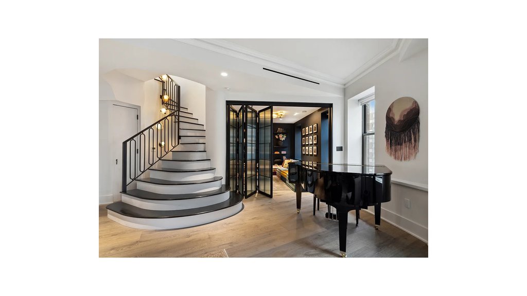 260 West Broadway, Unit 9/10B photo 2
