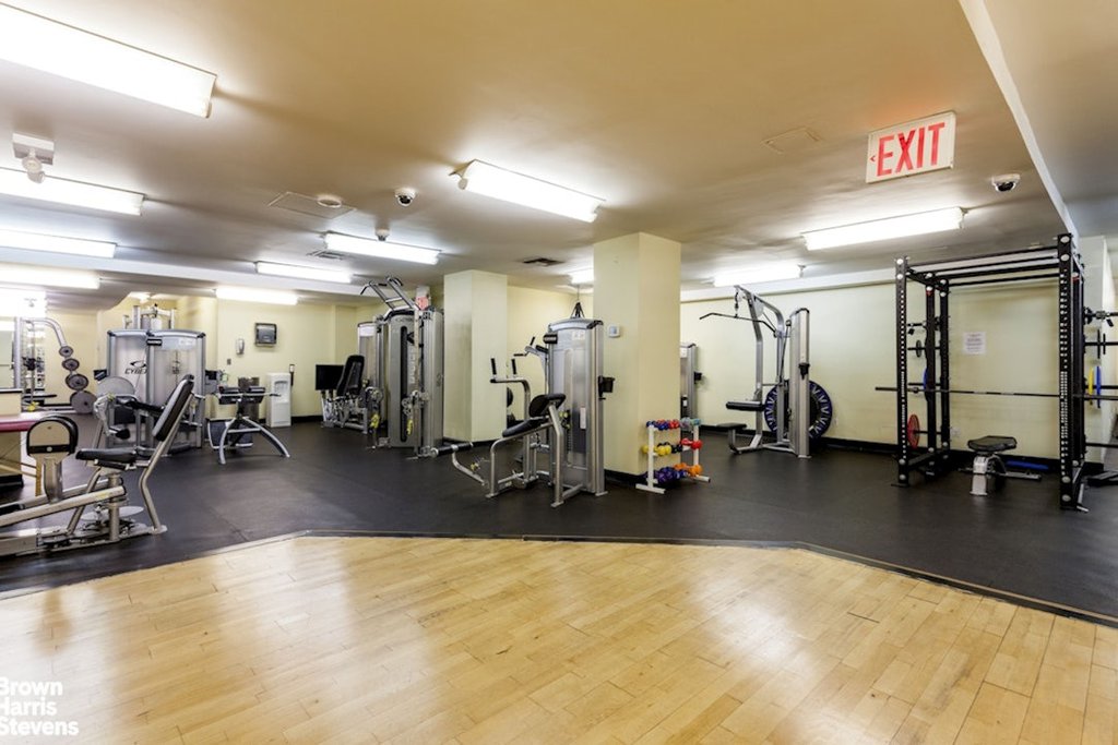 465 West 23rd Street, Unit 12D photo 14
