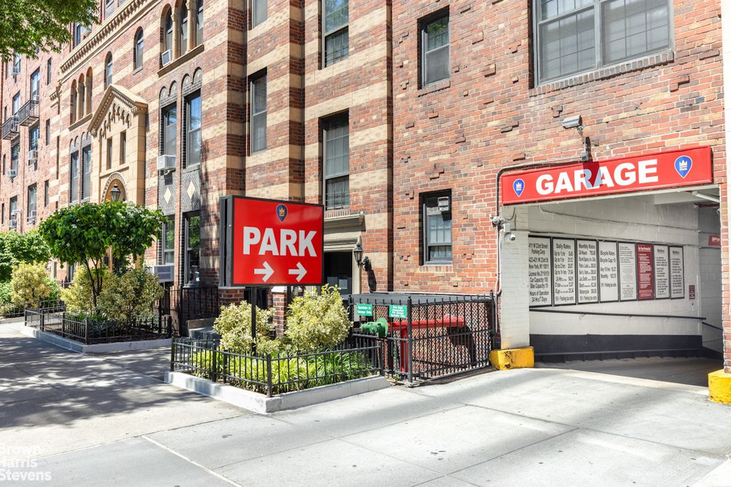 465 West 23rd Street, Unit 12D photo 16