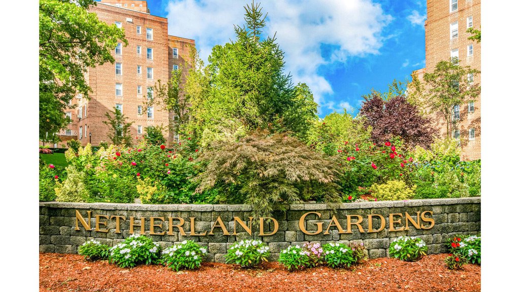 5621 Netherland Avenue, Unit 4D