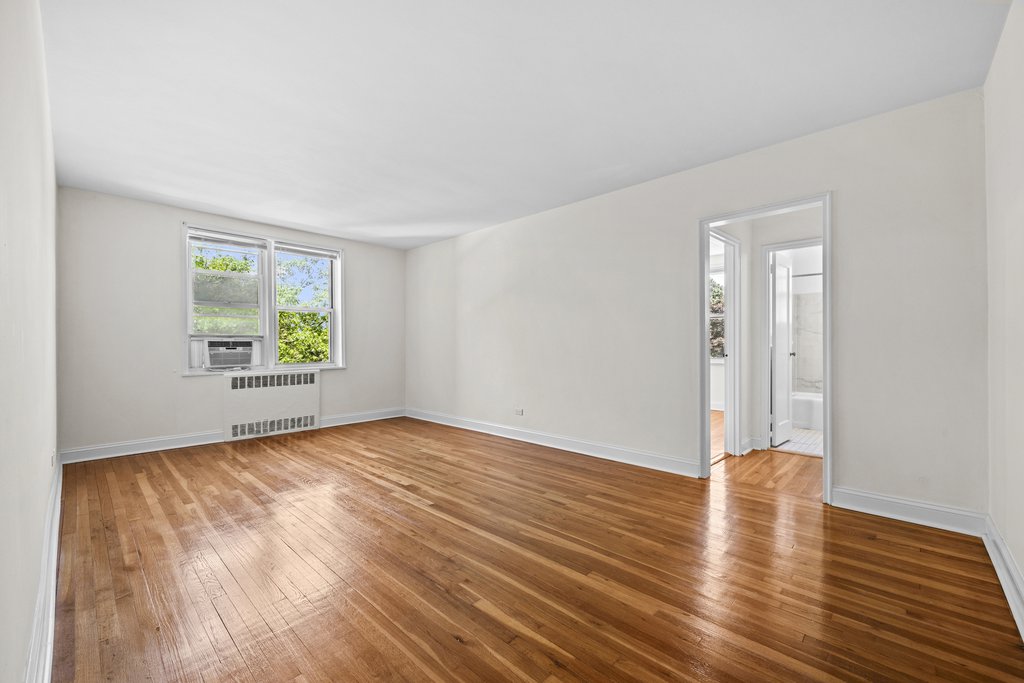 5621 Netherland Avenue, Unit 4D photo 6