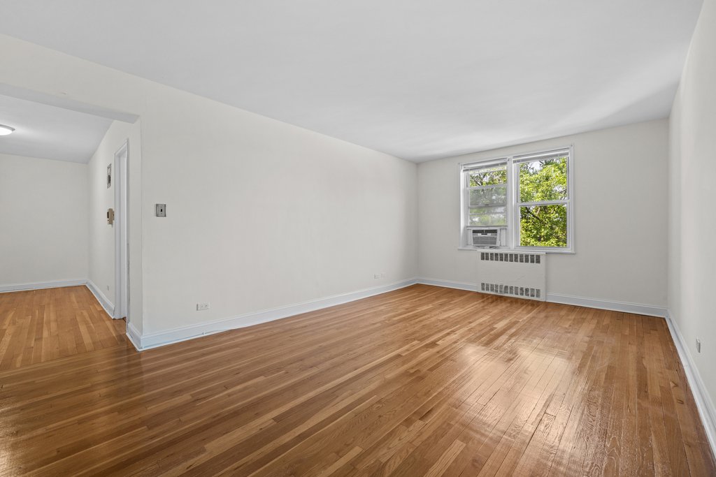 5621 Netherland Avenue, Unit 4D photo 7