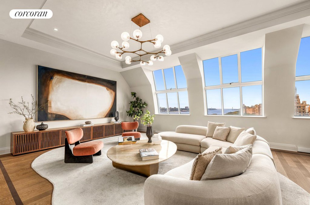 344 West 72nd Street, Unit PHE