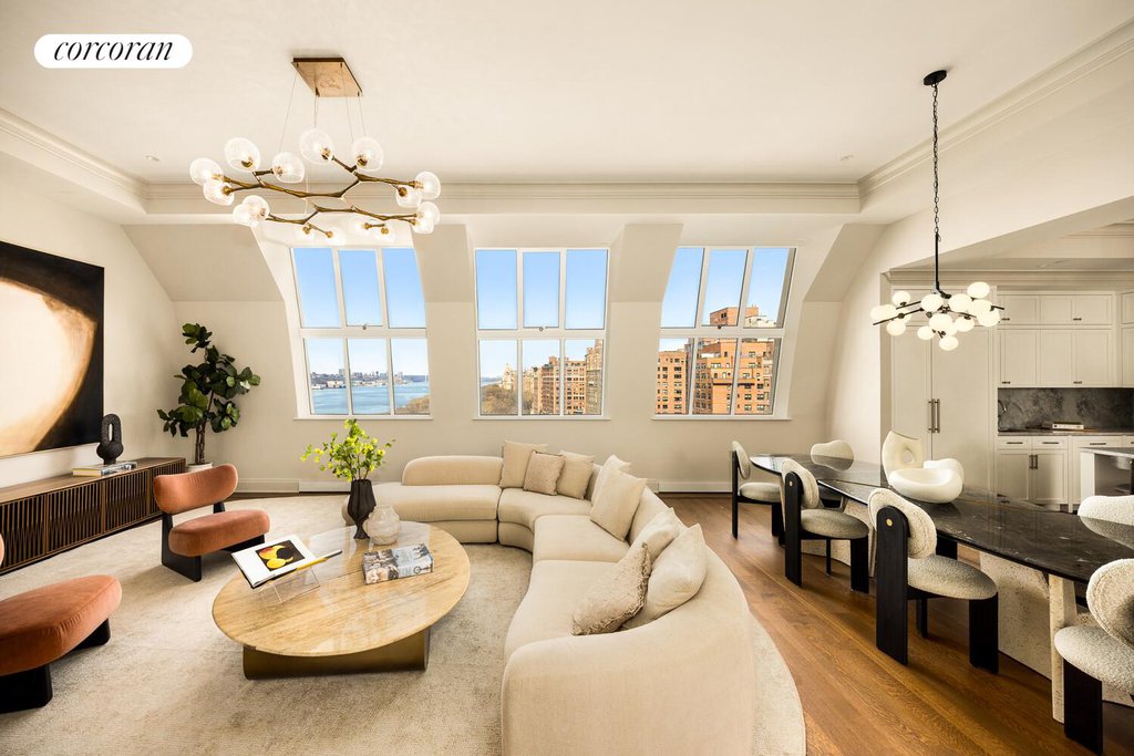 344 West 72nd Street, Unit PHE photo 2