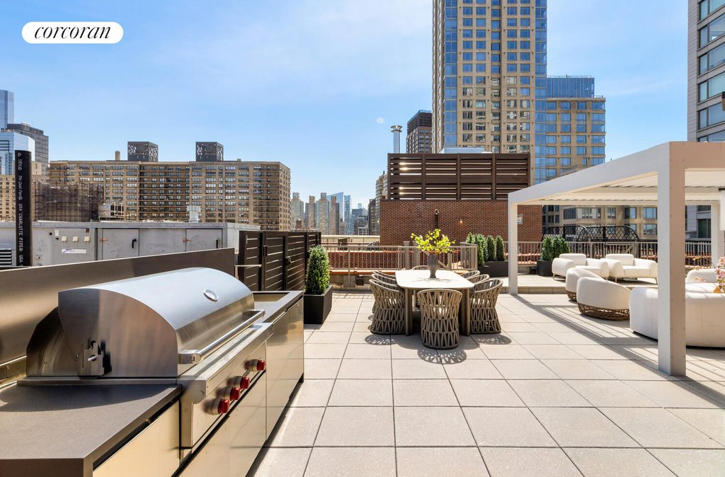 344 West 72nd Street, Unit PHE photo 8