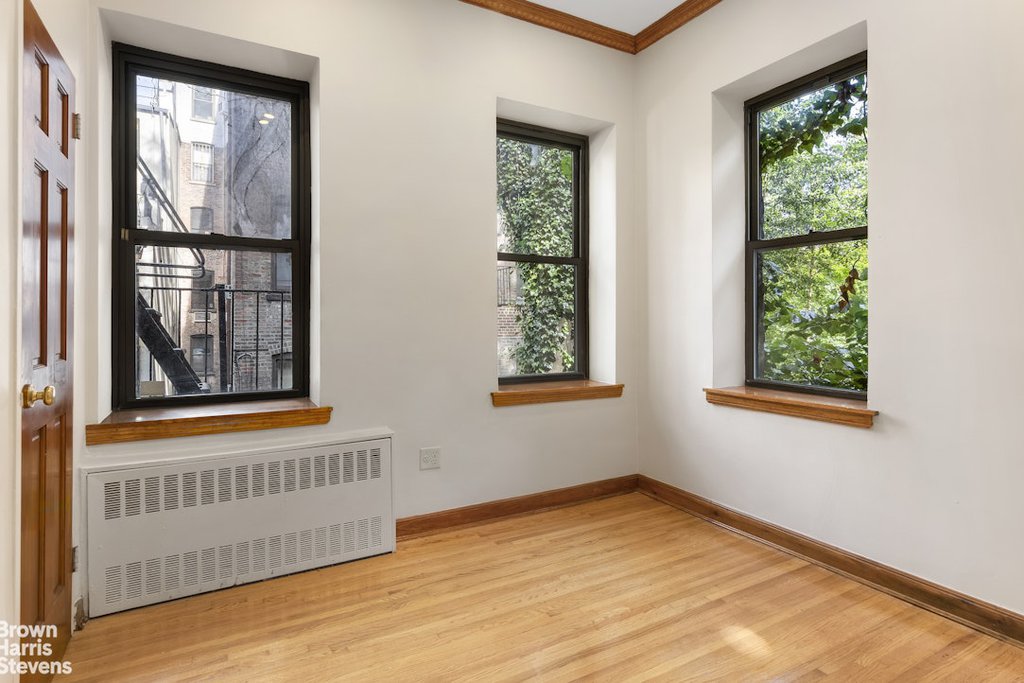 121 East 10th Street, Unit 2C photo 2