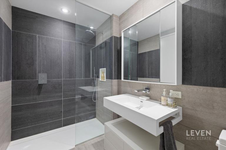 540 West 49th Street, Unit 505S photo 11
