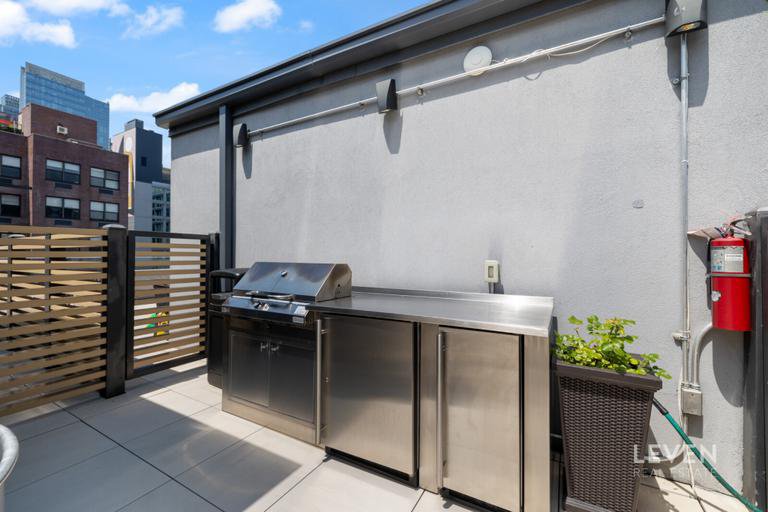 540 West 49th Street, Unit 505S photo 16