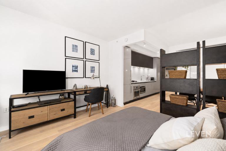 540 West 49th Street, Unit 505S photo 4