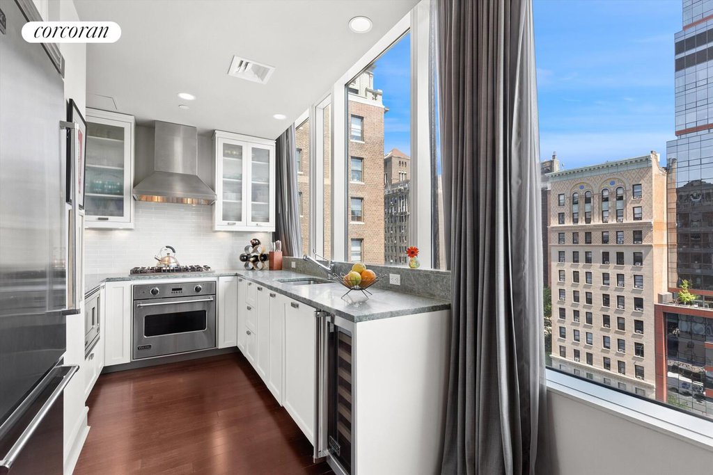 245 West 99th Street, Unit 10C photo 4