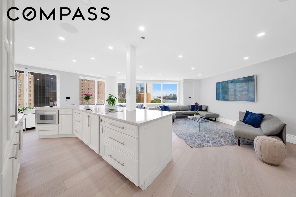 415 East 37th Street, Unit 9JK photo 2