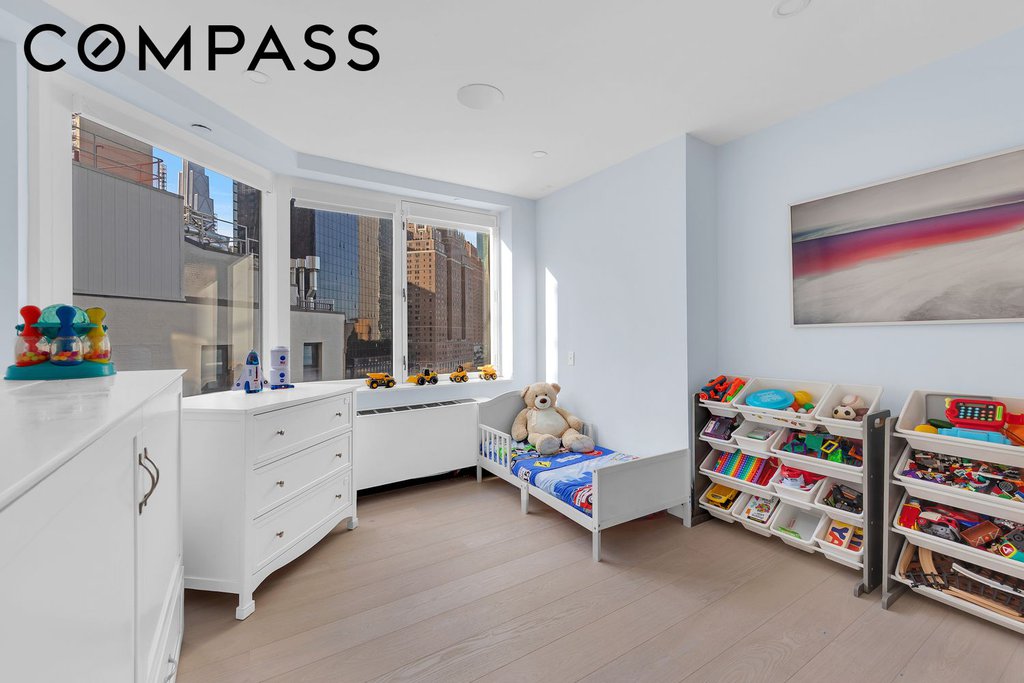 415 East 37th Street, Unit 9JK photo 13