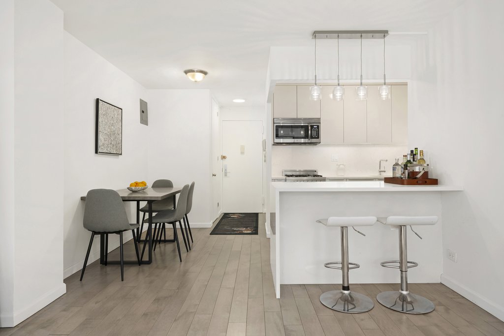16 West 16th Street, Unit 6ES photo 2