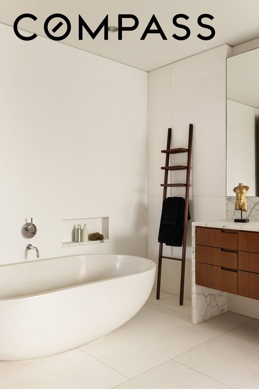 205 West 19th Street, Unit 11 photo 19
