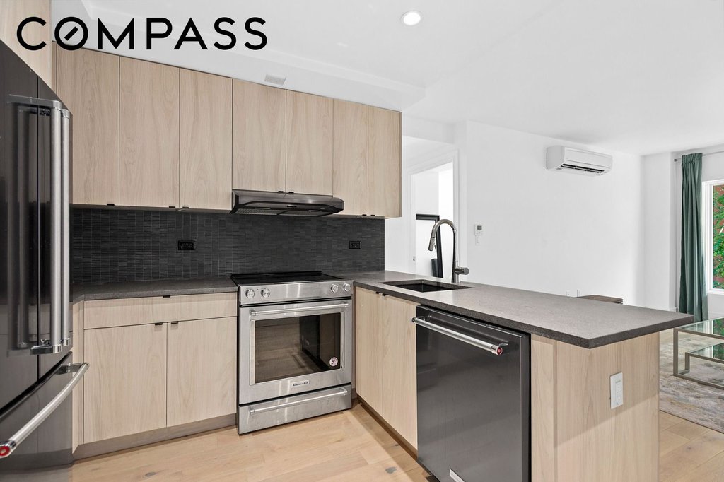15 East 19th Street, Unit 2E photo 2