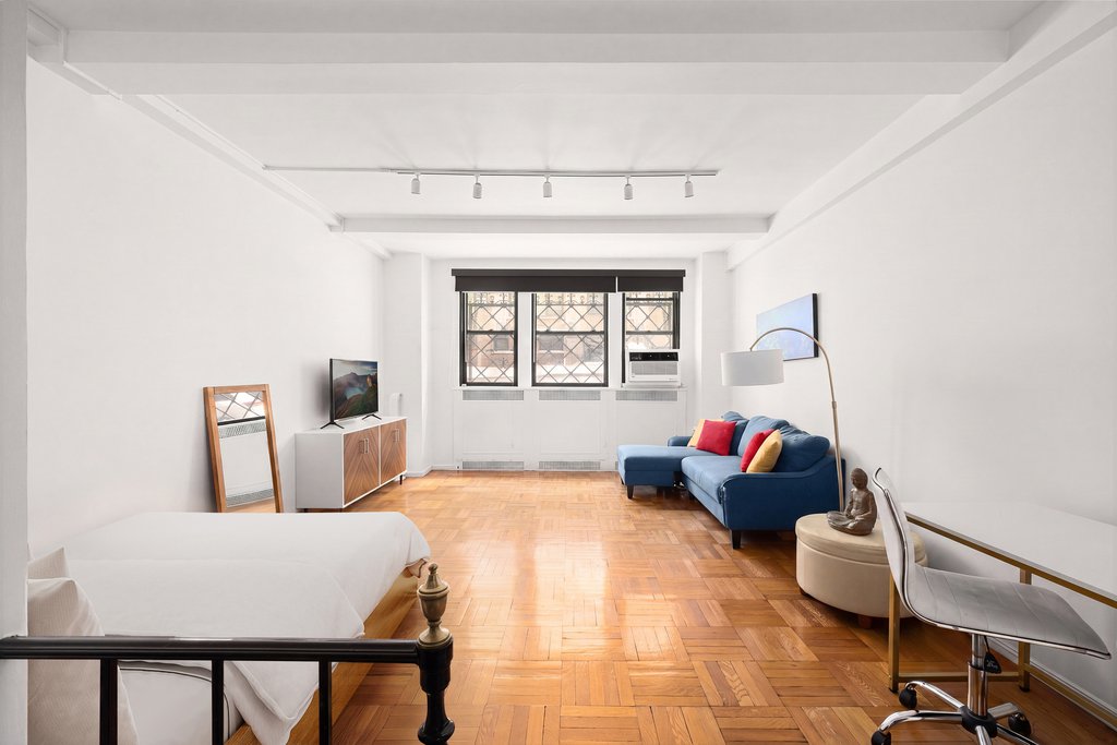 235 East 73rd Street, Unit 1A